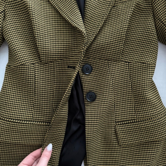 Gestuz snatched waist blazer - Picture 12 of 12